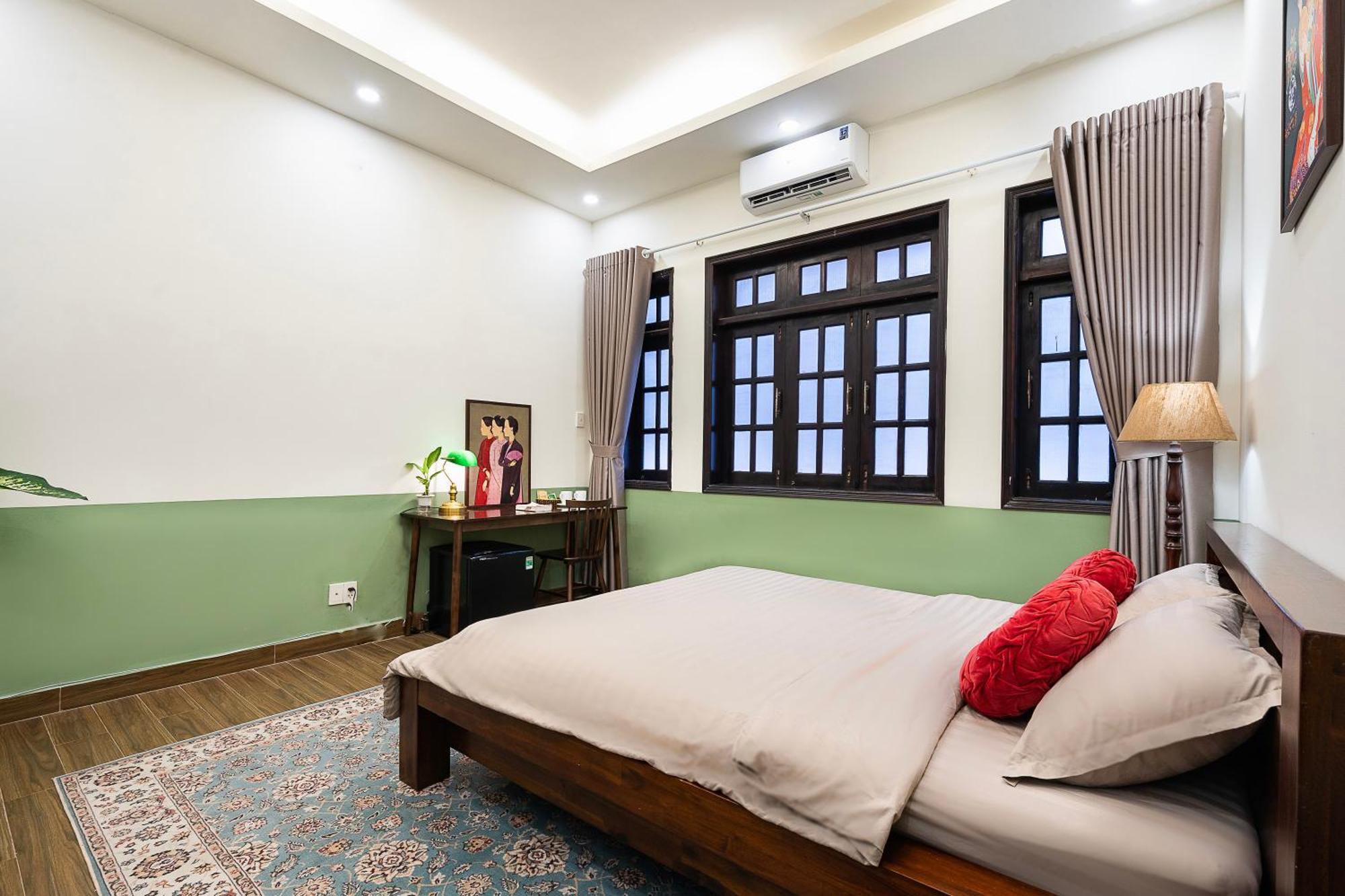 A Little Saigon Hotel - Bui Vien Walking Street Ho Chi Minh-staden Exteriör bild
