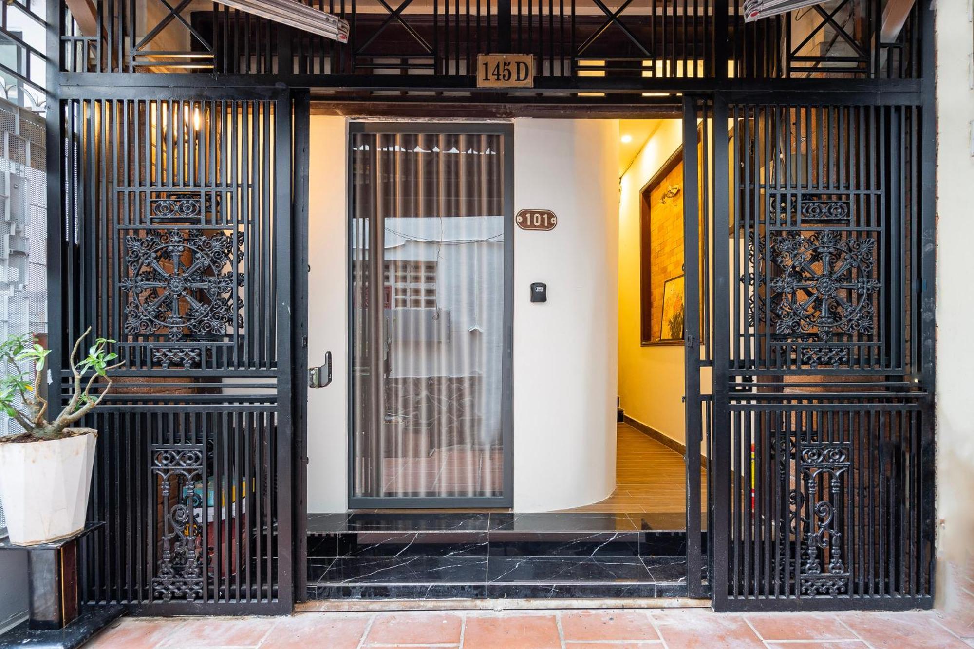 A Little Saigon Hotel - Bui Vien Walking Street Ho Chi Minh-staden Exteriör bild