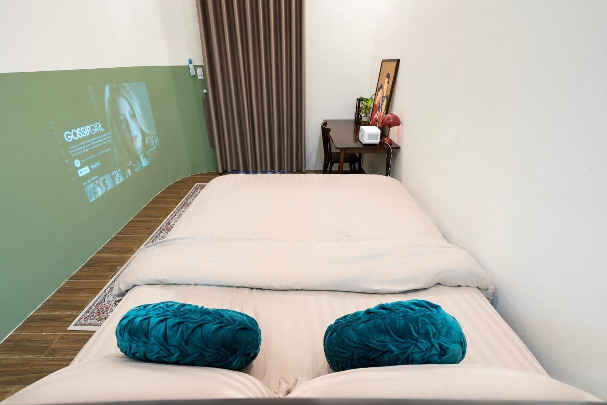 A Little Saigon Hotel - Bui Vien Walking Street Ho Chi Minh-staden Exteriör bild