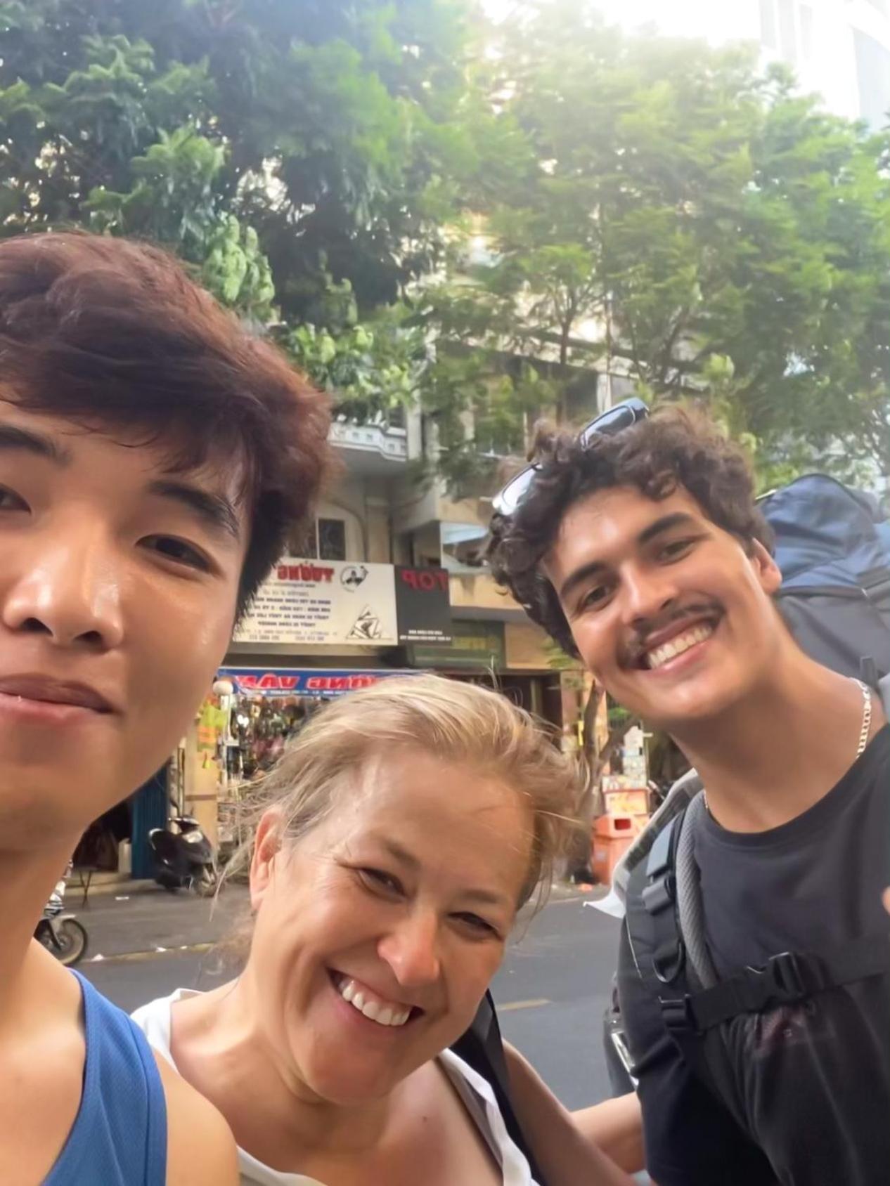 A Little Saigon Hotel - Bui Vien Walking Street Ho Chi Minh-staden Exteriör bild