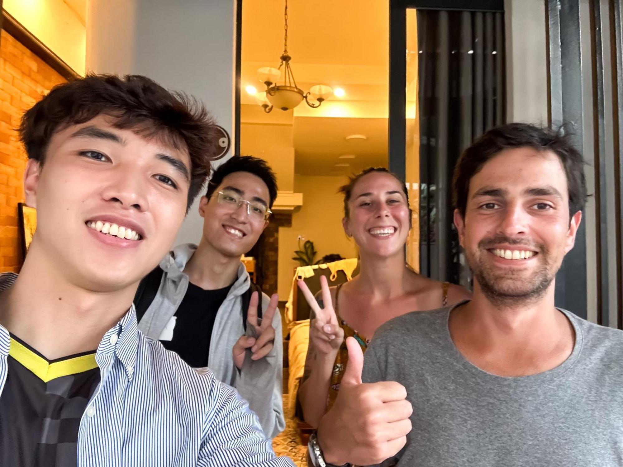 A Little Saigon Hotel - Bui Vien Walking Street Ho Chi Minh-staden Exteriör bild